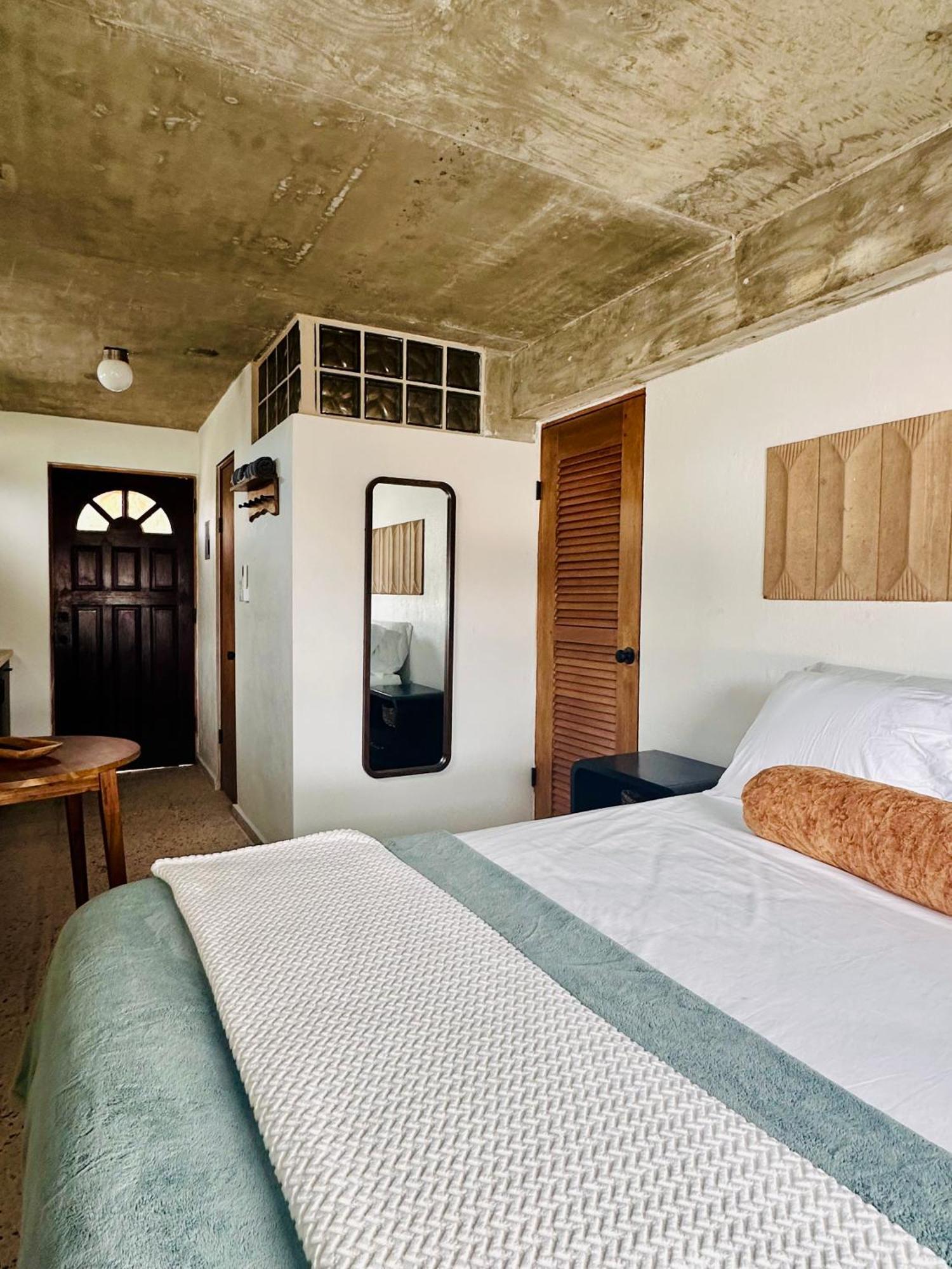 Hotel Sonsoleá à Luquillo Extérieur photo